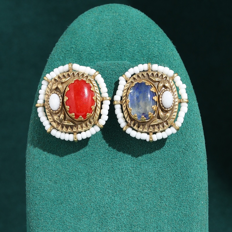 Vintage Fashion Jewelry Brands - Vintage gekleurde wit-rode agaat oorknopjes, elegant