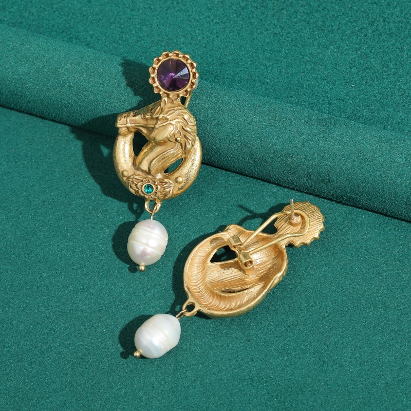 Vintage paarse kristallen paar - Vintage Fashion Jewelry Brands recensie en prijs