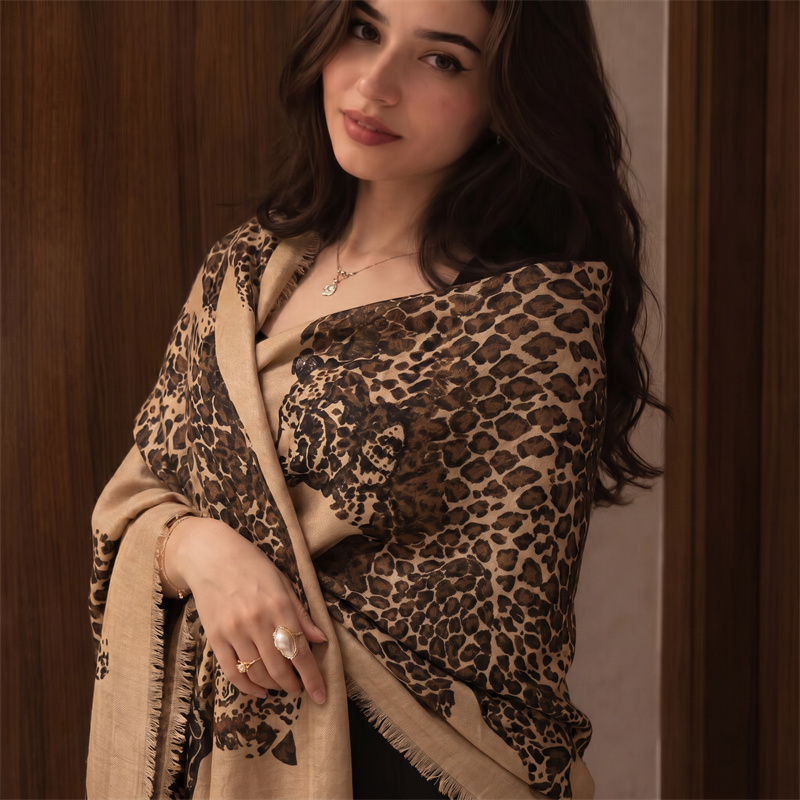 Vintage luipaardprint hijab en - Vintage Fashion Hijab recensie en prijs