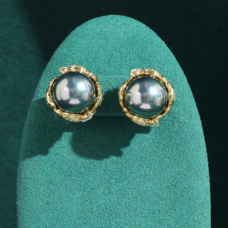 Vintage grijze pareloorbellen  - Vintage Fashion Jewelry Brands recensie en prijs